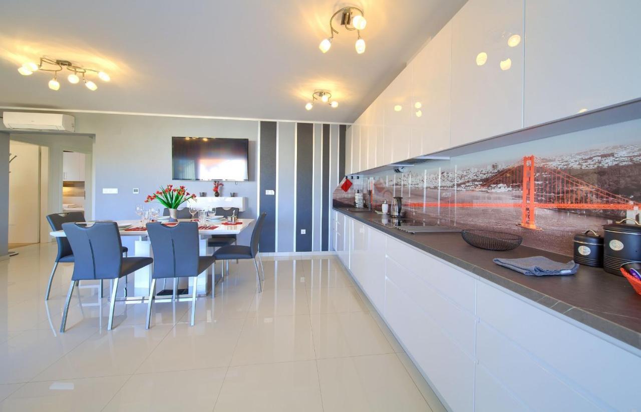 Apartment Crystal Aura มาลินสกา ภายนอก รูปภาพ